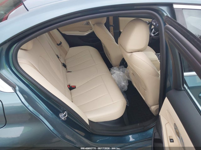 45692770 :رقم المزاد ، 3MW5R7J01L8B32341 vin ، 2020 Bmw 330i Xdrive مزاد بيع