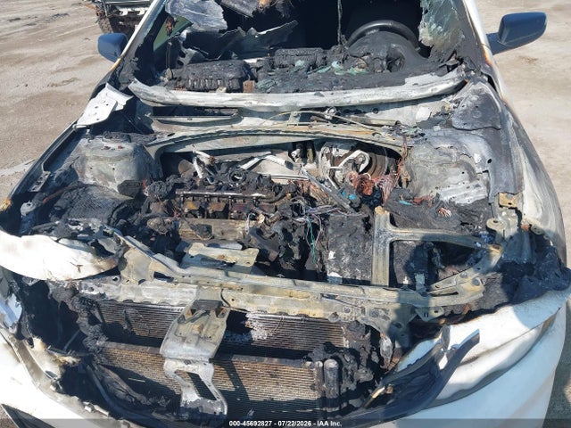 Продажа на аукционе авто 2018 Chevrolet Malibu Lt, vin: 1G1ZD5ST2JF276073, номер лота: 45692827
