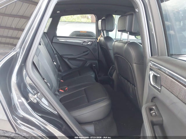 45692869 :رقم المزاد ، WP1AA2A59KLB07121 vin ، 2019 Porsche Macan مزاد بيع