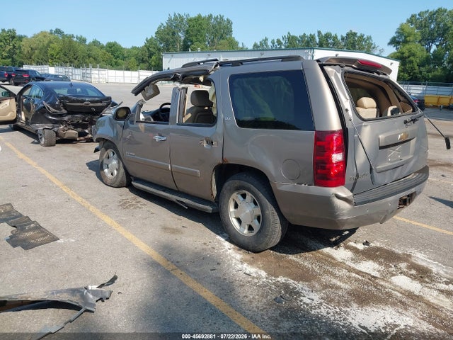 45692881 :رقم المزاد ، 1GNFK13007J275000 vin ، 2007 Chevrolet Tahoe Ltz مزاد بيع