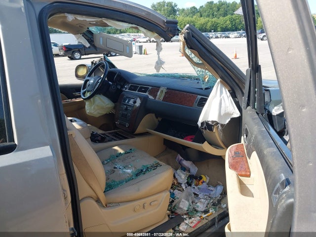 45692881 :رقم المزاد ، 1GNFK13007J275000 vin ، 2007 Chevrolet Tahoe Ltz مزاد بيع