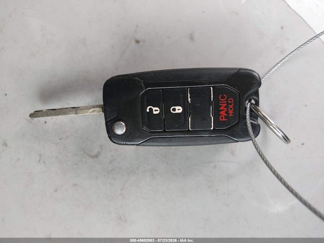45692883 :رقم المزاد ، ZACCJABT9FPC36737 vin ، 2015 Jeep Renegade Latitude مزاد بيع