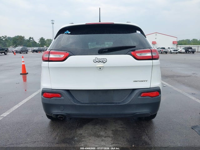 1C4PJLAB6GW107011 Jeep Cherokee Sport
