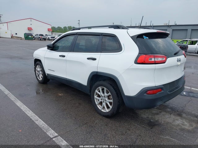 1C4PJLAB6GW107011 Jeep Cherokee Sport