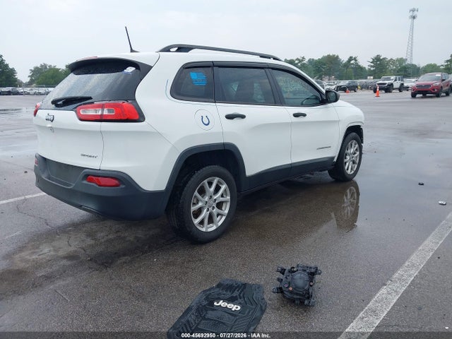 1C4PJLAB6GW107011 Jeep Cherokee Sport