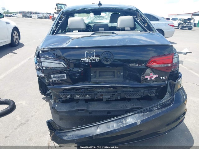 Продаж на аукціоні авто 2016 Volkswagen Jetta 1.8t Sport, vin: 3VWD17AJ4GM327939, номер лоту: 45692974