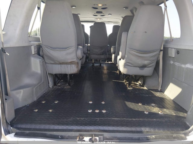 45692981 :رقم المزاد ، 1FBSS3BL7DDA56256 vin ، 2013 Ford E-350 Super Duty Xl/xlt مزاد بيع