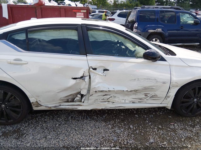 45693032 :رقم المزاد ، 1N4BL4CW6NN398273 vin ، 2022 Nissan Altima Sr Intelligent Awd مزاد بيع