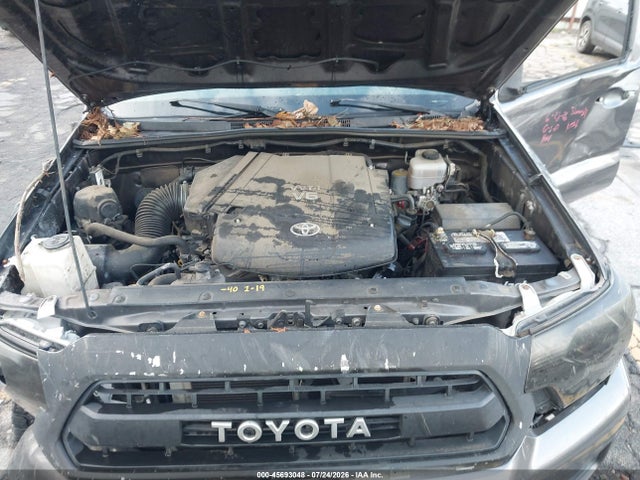 Продаж на аукціоні авто 2015 Toyota Tacoma Base V6, vin: 5TFLU4EN5FX111236, номер лоту: 45693048