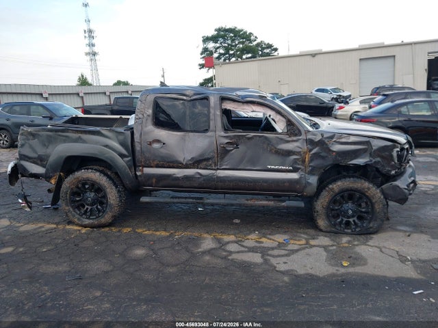 Продаж на аукціоні авто 2015 Toyota Tacoma Base V6, vin: 5TFLU4EN5FX111236, номер лоту: 45693048