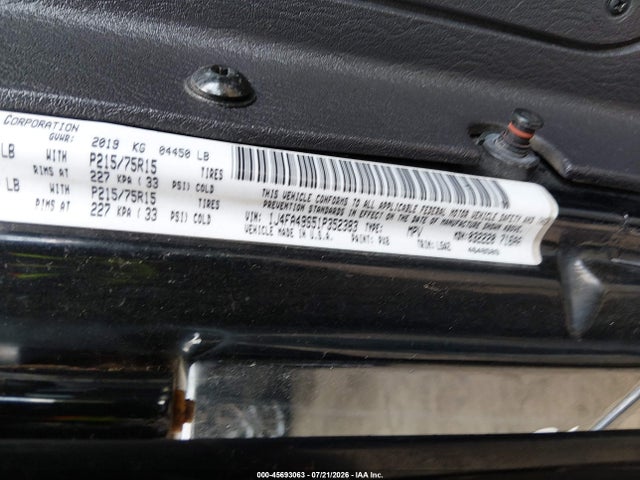 Продажа на аукционе авто 2001 Jeep Wrangler Sport, vin: 1J4FA49S51P352383, номер лота: 45693063