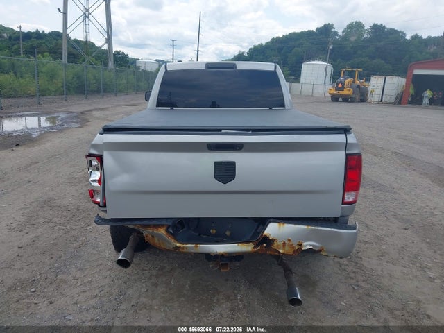 Продажа на аукционе авто 2017 Ram 1500 Express  4x4 6'4 Box, vin: 1C6RR7FT5HS581882, номер лота: 45693066
