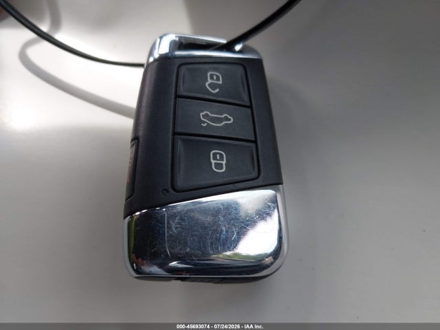 45693074 :رقم المزاد ، 1V2LP2CA4MC608535 vin ، 2021 Volkswagen Atlas 2.0t Se مزاد بيع