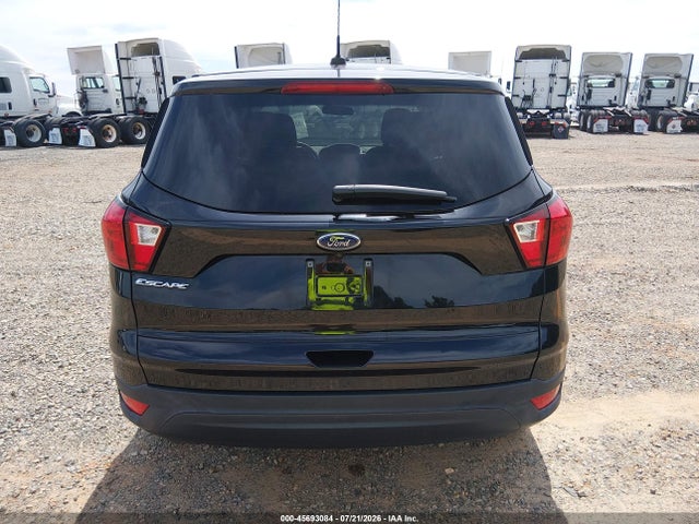 2019 Ford Escape S მანქანა იყიდება აუქციონზე, vin: 1FMCU0F7XKUC10912, აუქციონის ნომერი: 45693084