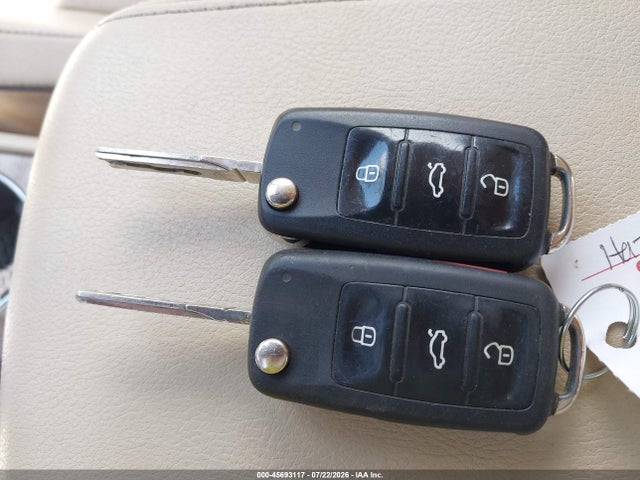 45693117 :رقم المزاد ، 1VWBT7A33GC014417 vin ، 2016 Volkswagen Passat 1.8t Se مزاد بيع