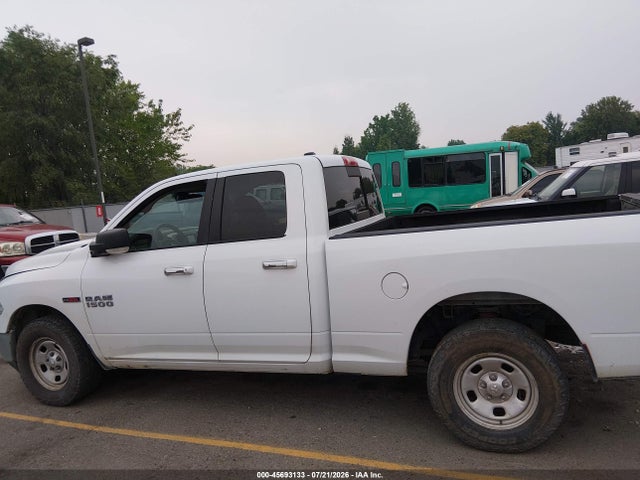 1C6RR7GM4FS704012 RAM 1500 Slt
