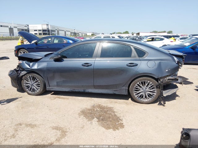 Продаж на аукціоні авто 2022 Kia Forte Gt-line, vin: 3KPF54AD1NE492962, номер лоту: 45693164