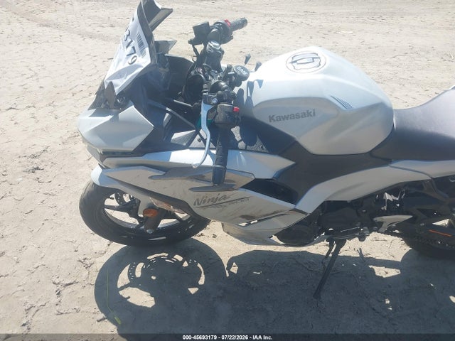 Kawasaki EX500 2025 ML5EXGG17SDA70130 Image 12