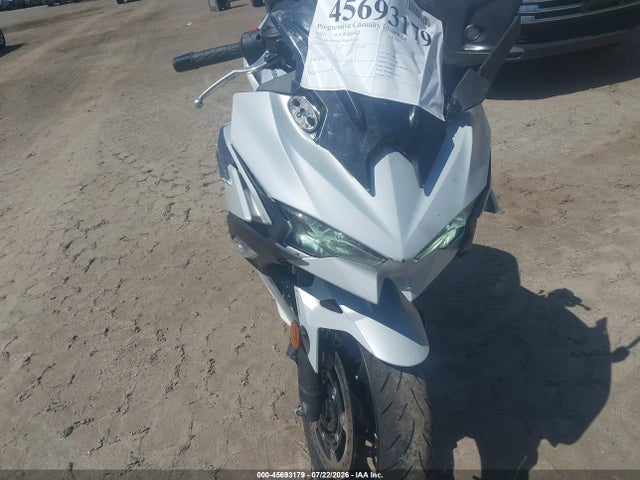 Kawasaki EX500 2025 ML5EXGG17SDA70130 Image 19