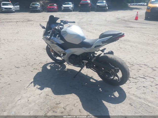 Kawasaki EX500 2025 ML5EXGG17SDA70130 Image 3
