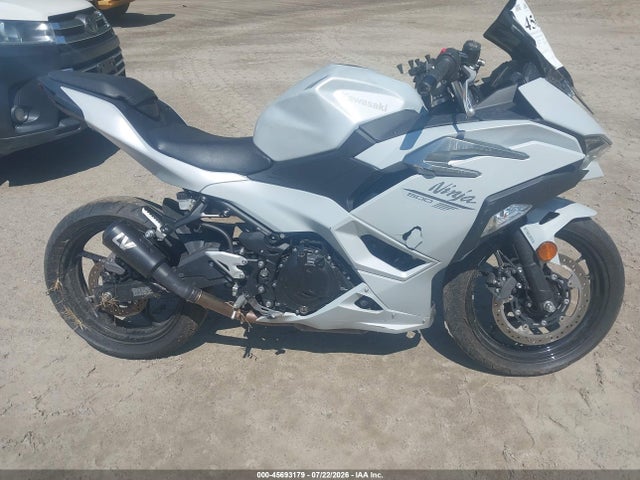 Kawasaki EX500 2025 ML5EXGG17SDA70130 Image 8