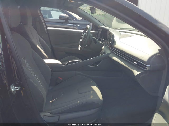 Продажа на аукционе авто 2022 Hyundai Elantra Sel, vin: KMHLM4AG0NU278350, номер лота: 45693183