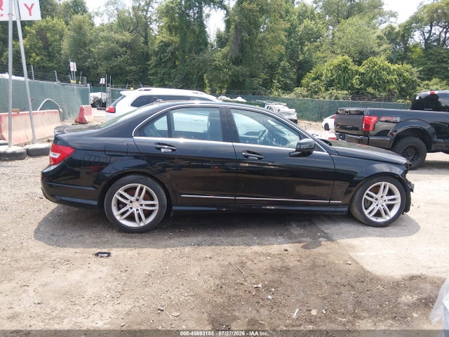 45693185 :رقم المزاد ، WDDGF8AB7DR278316 vin ، 2013 Mercedes-benz C 300 Luxury 4matic/sport 4matic مزاد بيع