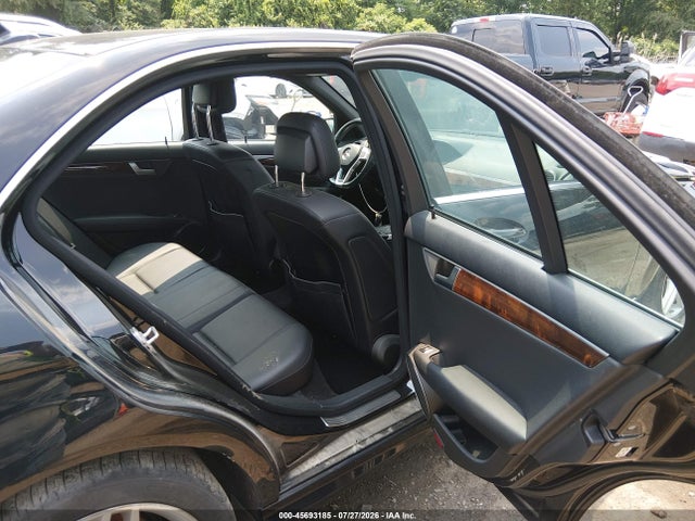 45693185 :رقم المزاد ، WDDGF8AB7DR278316 vin ، 2013 Mercedes-benz C 300 Luxury 4matic/sport 4matic مزاد بيع