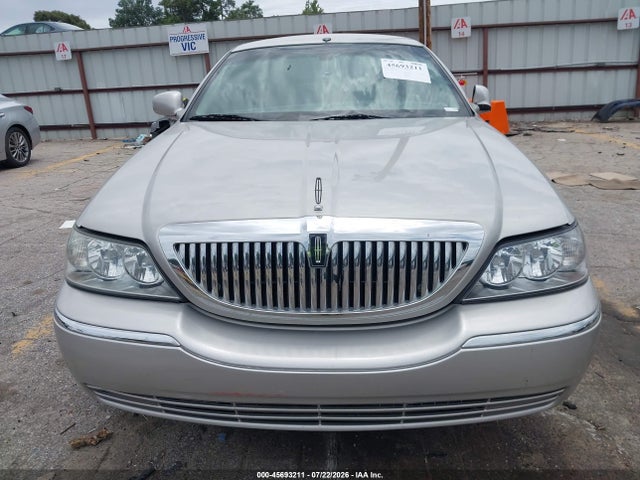 Продаж на аукціоні авто 2006 Lincoln Town Car Signature, vin: 1LNHM81W86Y603941, номер лоту: 45693211