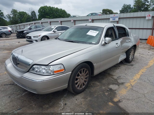 Продаж на аукціоні авто 2006 Lincoln Town Car Signature, vin: 1LNHM81W86Y603941, номер лоту: 45693211