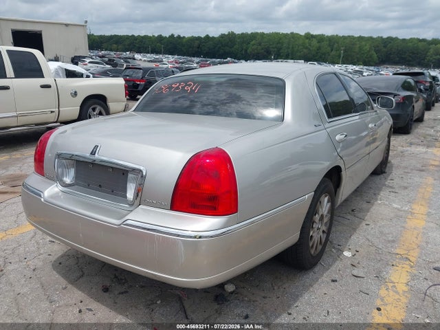 Продаж на аукціоні авто 2006 Lincoln Town Car Signature, vin: 1LNHM81W86Y603941, номер лоту: 45693211