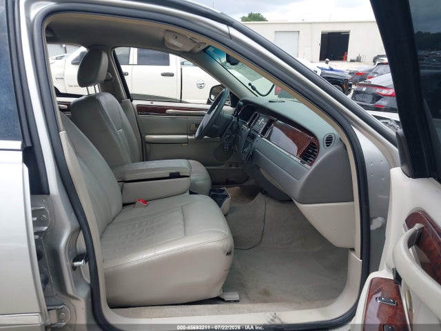 Продаж на аукціоні авто 2006 Lincoln Town Car Signature, vin: 1LNHM81W86Y603941, номер лоту: 45693211