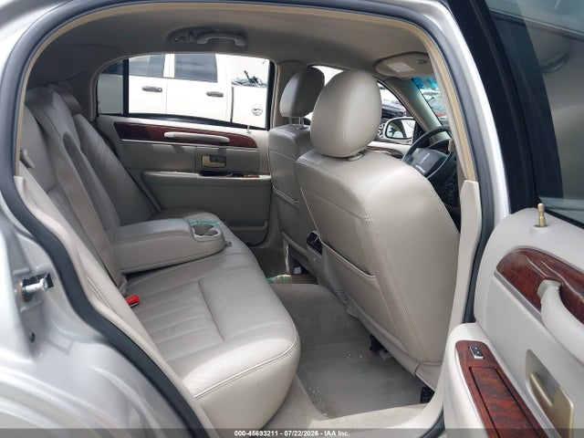 Продаж на аукціоні авто 2006 Lincoln Town Car Signature, vin: 1LNHM81W86Y603941, номер лоту: 45693211