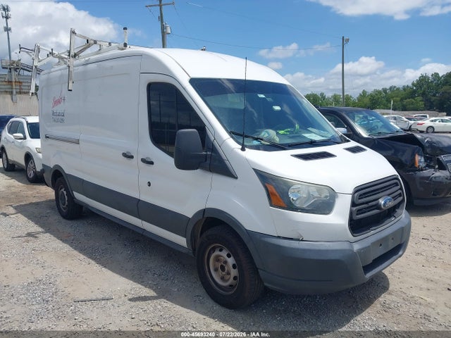 2015 1FTNE2CM8FKA98709 main image