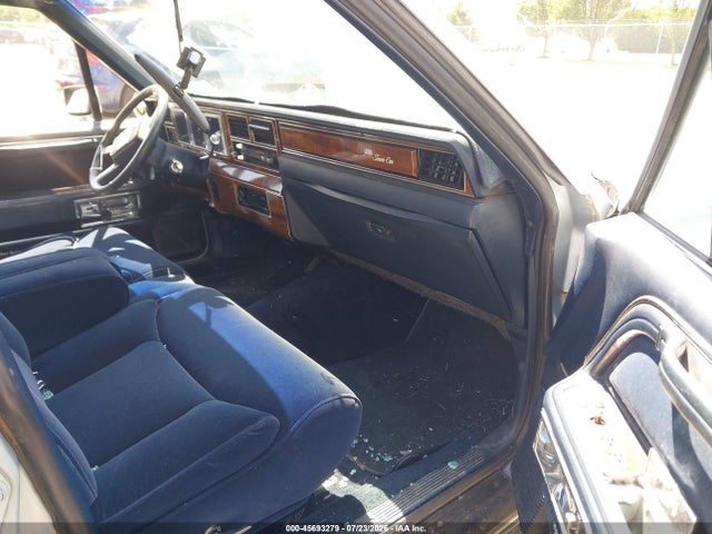 Продаж на аукціоні авто 1989 Lincoln Town Car Signature, vin: 1LNBM82F2KY636416, номер лоту: 45693279