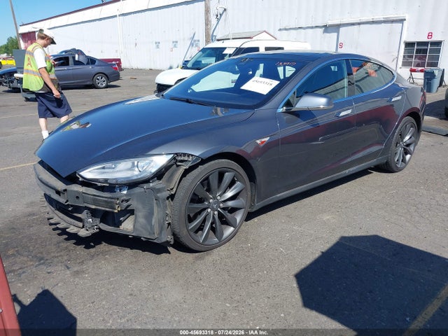 2016 Tesla Model S 60d/70d/75d/85d/90d მანქანა იყიდება აუქციონზე, vin: 5YJSA1E21GF133917, აუქციონის ნომერი: 45693318