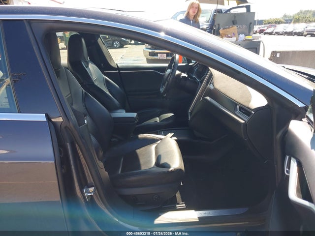 2016 Tesla Model S 60d/70d/75d/85d/90d მანქანა იყიდება აუქციონზე, vin: 5YJSA1E21GF133917, აუქციონის ნომერი: 45693318
