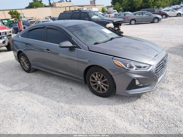 45693324 :رقم المزاد ، 5NPE24AA5JH702611 vin ، 2018 Hyundai Sonata Eco مزاد بيع