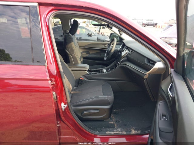 45693351 :رقم المزاد ، 1C4RJGAG0PC567052 vin ، 2023 Jeep Grand Cherokee Laredo 4x2 مزاد بيع