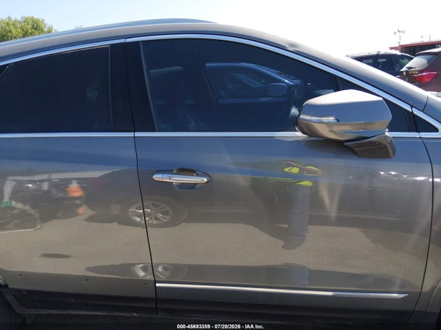 45693359 :رقم المزاد ، 1GYKNCRS2LZ141050 vin ، 2020 Cadillac Xt5 Fwd Premium Luxury مزاد بيع