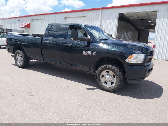 45693377 :رقم المزاد ، 3C63R3GL4HG718993 vin ، 2017 Ram 3500 Tradesman  4x4 8' Box مزاد بيع