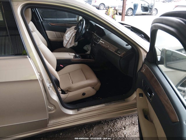 45693388 :رقم المزاد ، WDDHF8HBXBA483554 vin ، 2011 Mercedes-benz E 350 4matic مزاد بيع