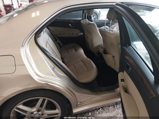 45693388 :رقم المزاد ، WDDHF8HBXBA483554 vin ، 2011 Mercedes-benz E 350 4matic مزاد بيع