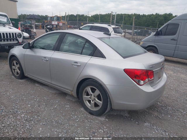 1G1PC5SB8F7230640 Chevrolet Cruze 1lt Auto