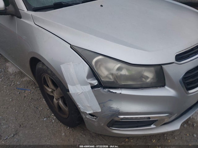 1G1PC5SB8F7230640 Chevrolet Cruze 1lt Auto