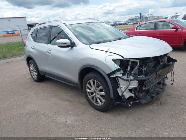 2018 KNMAT2MV1JP565802 main image