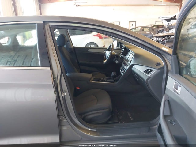 45693454 :رقم المزاد ، 5NPE24AA8KH801148 vin ، 2019 Hyundai Sonata Eco مزاد بيع