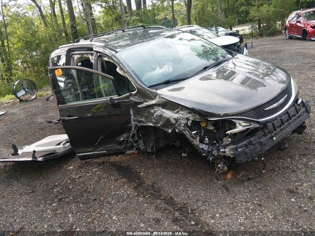 Aukcja sprzedaży 2017 Chrysler Pacifica Touring-l Plus, vin: 2C4RC1EG5HR511747, numer aukcji: 45693485