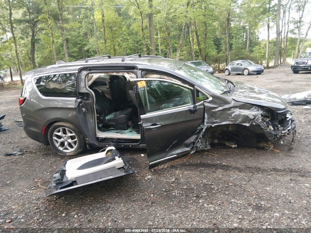 Aukcja sprzedaży 2017 Chrysler Pacifica Touring-l Plus, vin: 2C4RC1EG5HR511747, numer aukcji: 45693485