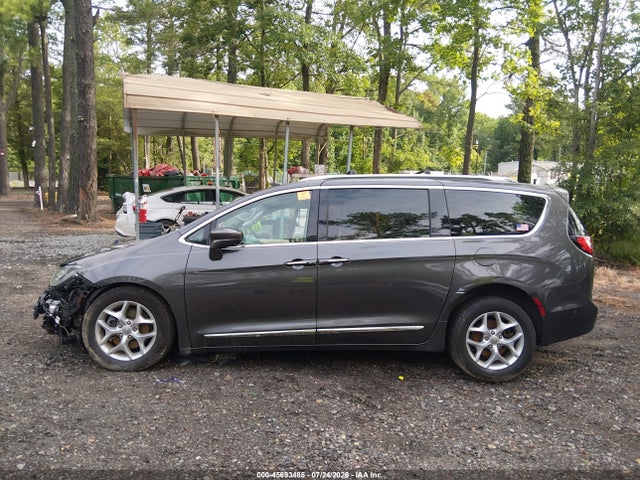 Aukcja sprzedaży 2017 Chrysler Pacifica Touring-l Plus, vin: 2C4RC1EG5HR511747, numer aukcji: 45693485